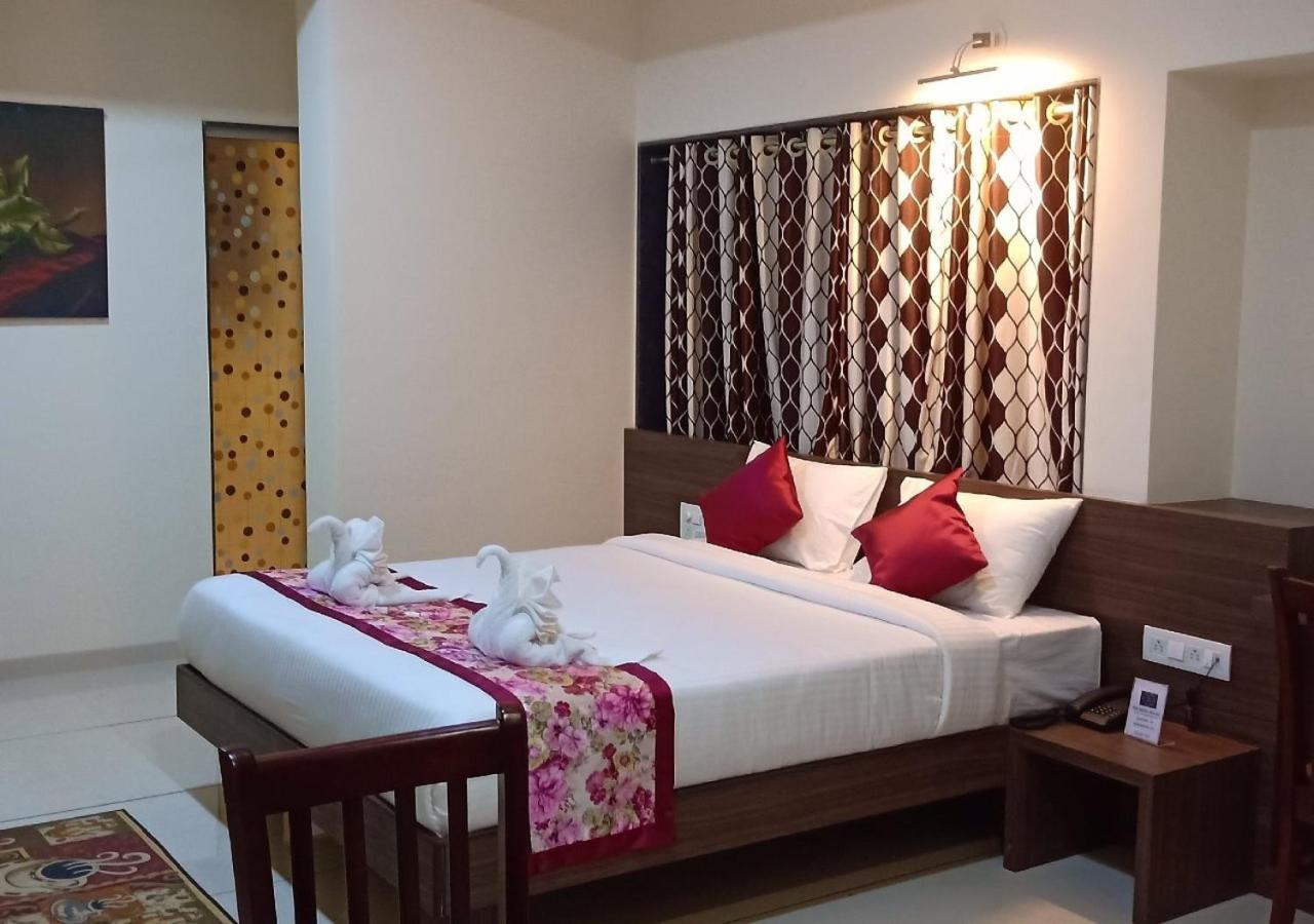 The Hotel Relax Kankavli Kankavali Экстерьер фото
